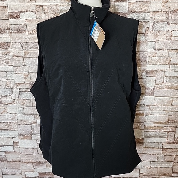Columbia Jackets & Blazers - Columbia   Black Fleece Vest Brand New